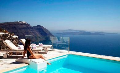 Executive Suite with Private Pool & Caldera View