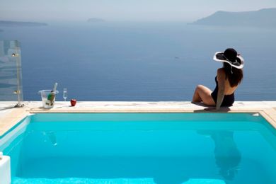 Executive Suite with Private Pool & Caldera View