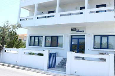 Danae Thassos - Image 3