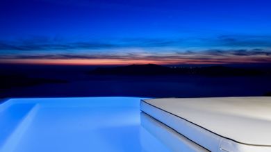 Superior Pool Suite - Private Caldera Sea Sunset view
