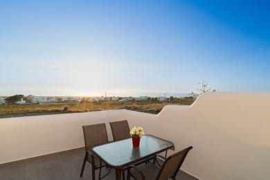 Dauti Gold Suites | Superior Suite with Sea View