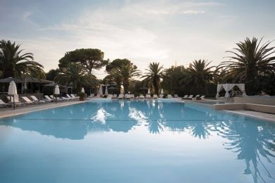 Art Hotel Debono Corfu - Image 2