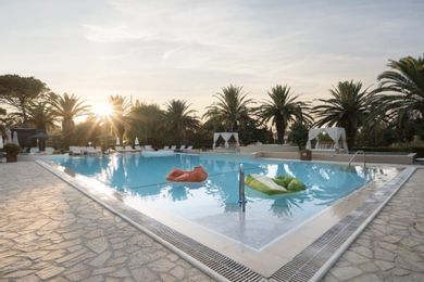 Art Hotel Debono Corfu - Image 3