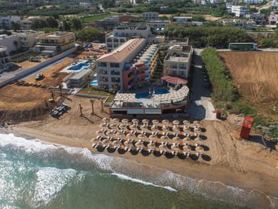 Dedalos Beach Hotel - Image 2