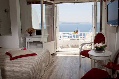 Delfini Hotel Santorini - Image 2