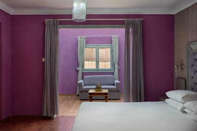 Delphi Art Hotel - Image 4