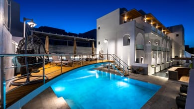 Deluxe Suites Santorini - Image 2