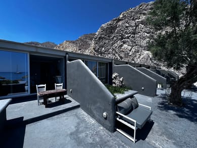 Demilmar Luxury Suites - Image 2