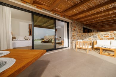 Deos Luxury Suites - Image 7