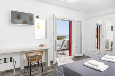 Depis Edem / Deluxe Villa with Sea View Red