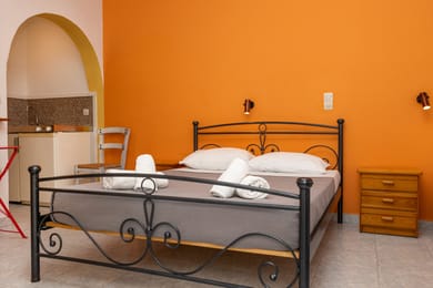 Depis Economy - Triple Studio