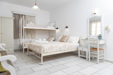 Depis studios& apartments-Apartment for 4