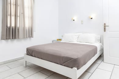 Depis studios & apartments-Apartment for 5