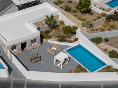 Exclusive Villa with private pool and volcanic hill view