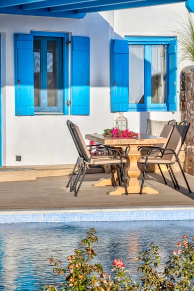 Family Villa with private pool & sea view