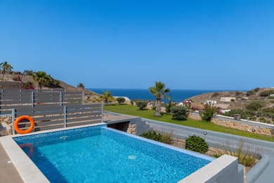 Premium Villa with private pool & sea view