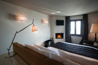 Despotiko Hotel Portaria - Image 3