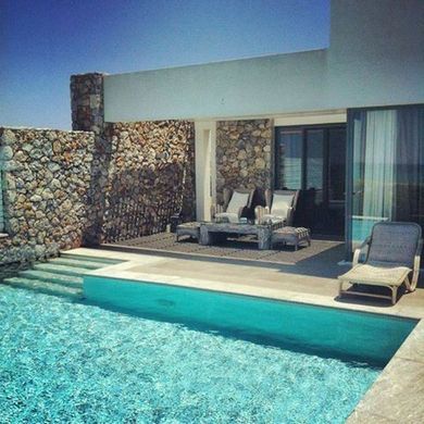 Diamond Deluxe Hotel - Image 4