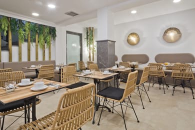 Diana Art Boutique Hotel - Image 5