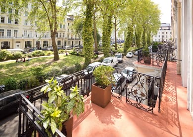 Dolphin Hotel - Image 3