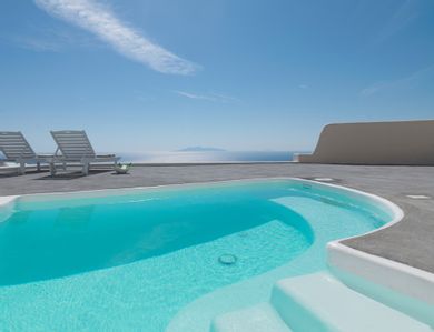 Two Bedroom Villa with Outdoor Private Swimming Pool