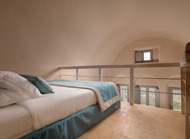 King Suite with Private Outdoor Jacuzzi and Secluded Terrace