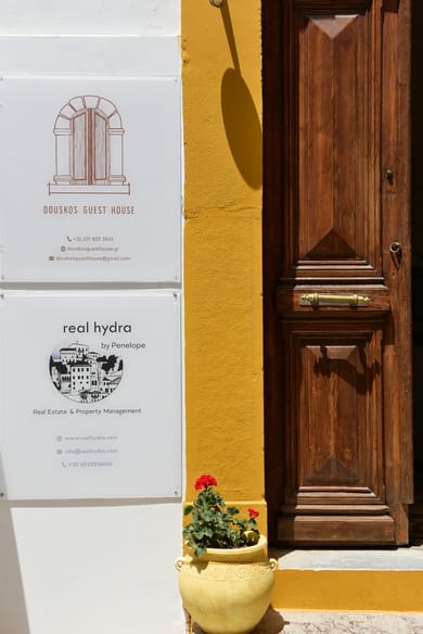 Douskos Guest House Hydra - Image 2