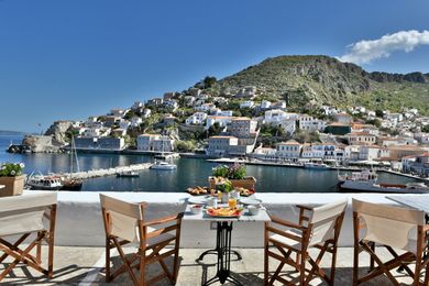 Douskos Port House Hydra - Image 7