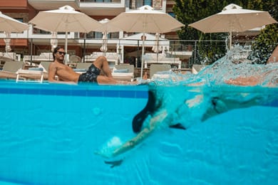 Dracos Hotel - Image 3