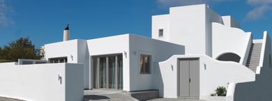 "Drops" Entire Private Villa * Pool * Jacuzzi * 5 BDR