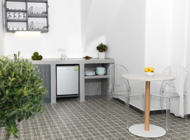 "Drops" Entire Private Villa * Pool * Jacuzzi * 5 BDR