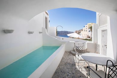 Adjacent Rooms with Plunge Pool and Partial Caldera View