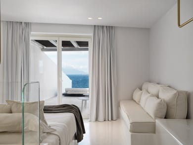 Junior Suite with Private Heated Pool Sea View