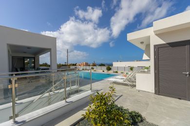 Villa Adaris | Five Bedroom Villa with Private Swimming Pool