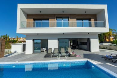 Villa Andre | Three Bedroom Villa with Private Swimming Pool