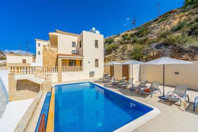 Villa Aqua Royal | Four Bedroom Villa with Private Swimming Pool