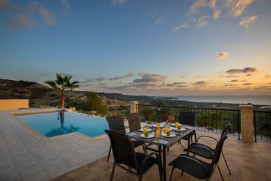 Villa Blue Jadeite | Three Bedroom Villa with Private Swimming Pool