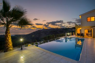 Villa Blue Jadeite | Three Bedroom Villa with Private Swimming Pool