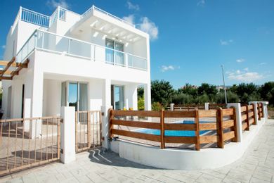 Villa Coral Bay 10 | Three Bedroom Villa with Private Swimming Pool