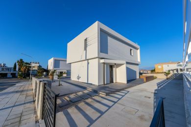 Villa Marlene | Three Bedroom Villa with Private Swimming Pool