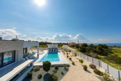 Villa Pleiades | Five Bedroom Villa with Private Swimming Pool