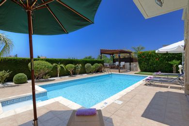 Villa Shanta | Three Bedroom Villa with Private Swimming Pool