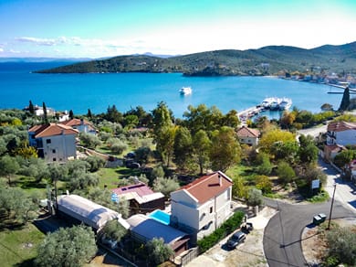 Effie's Maisonette with Detached Studio - Image 3