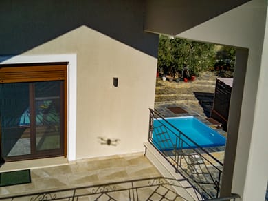 Effie's Maisonette with Detached Studio - Image 7