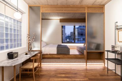 XLarge with Side Acropolis view