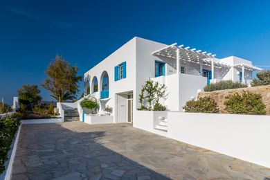 Eiriana Suites - Image 2