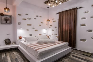 Emery Suite