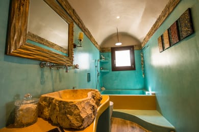 Oraia ELeni Suite