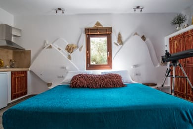 Oraia ELeni Suite