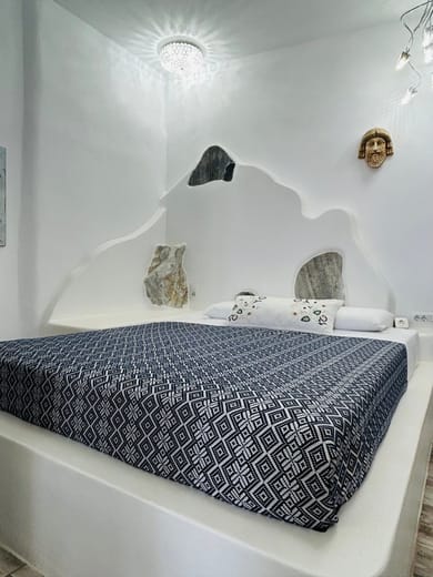 Zas (Zeus) Cave Suite